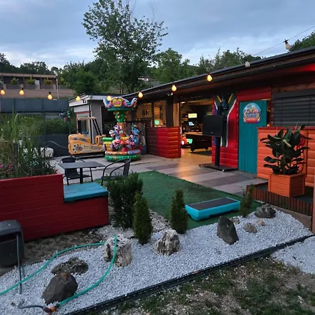 Amur Motocamp Holiday park *