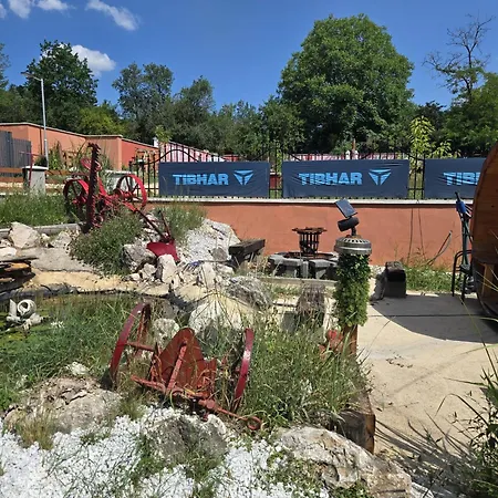 Amur Motocamp Holiday park *