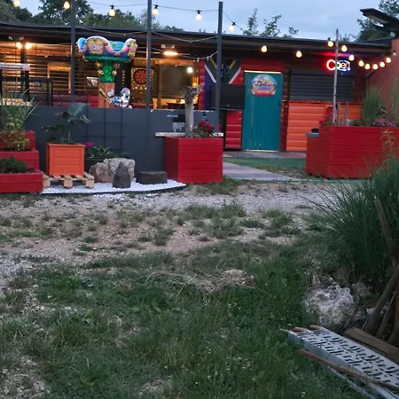 Amur Motocamp Holiday park *